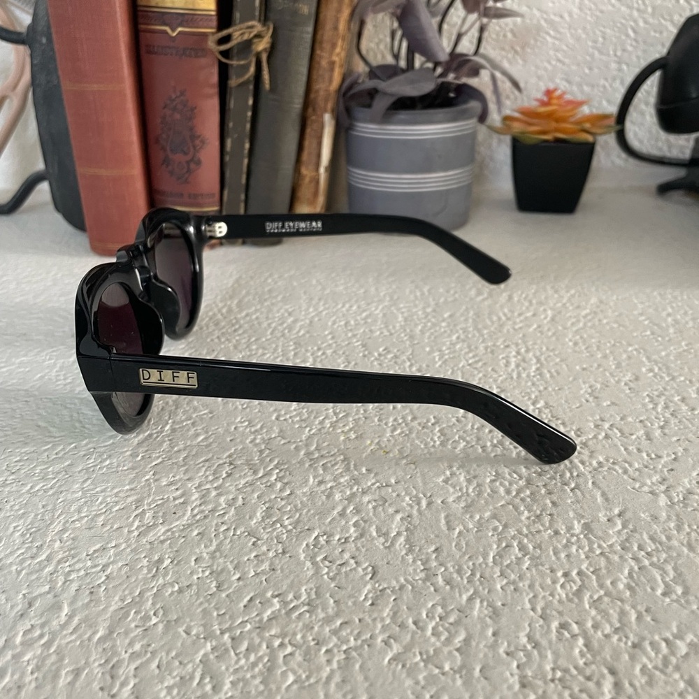 Diff Sunglasses - image 5